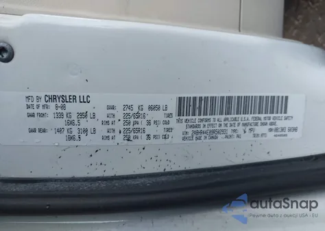 2009 Chrysler Town & Country Lx from USA, damaged, VIN 2A8HR44E09R502931